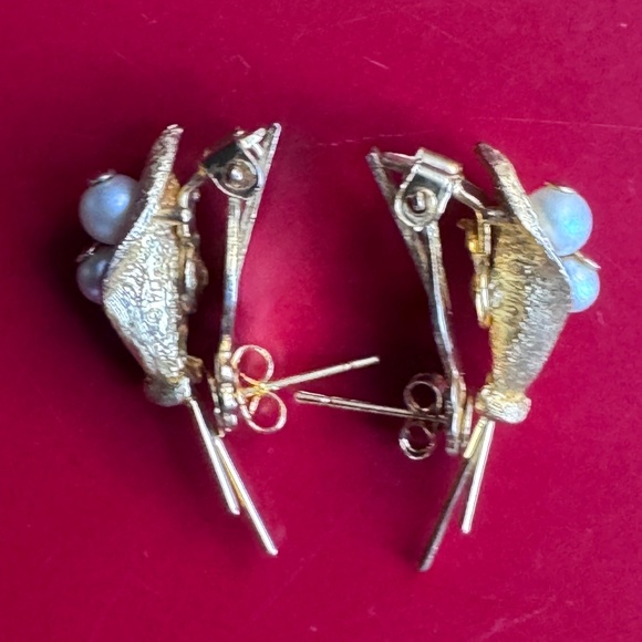 Stunning Vintage Lily of The Valley Clip on Earrings Gold & White - Picture 4 of 6